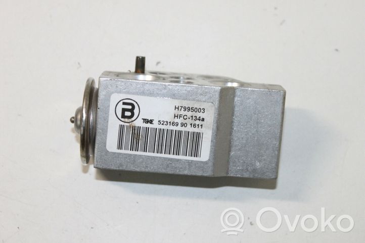 Audi A4 S4 B8 8K Ilmastointilaitteen laajennusventtiili (A/C) H7995003