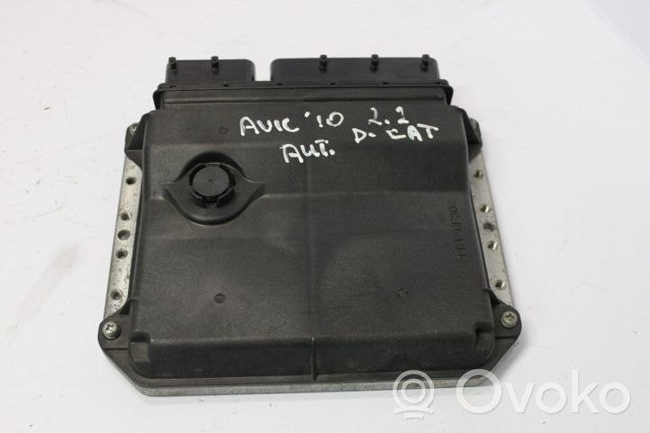 Toyota Avensis T270 Engine control unit/module 8966105D12