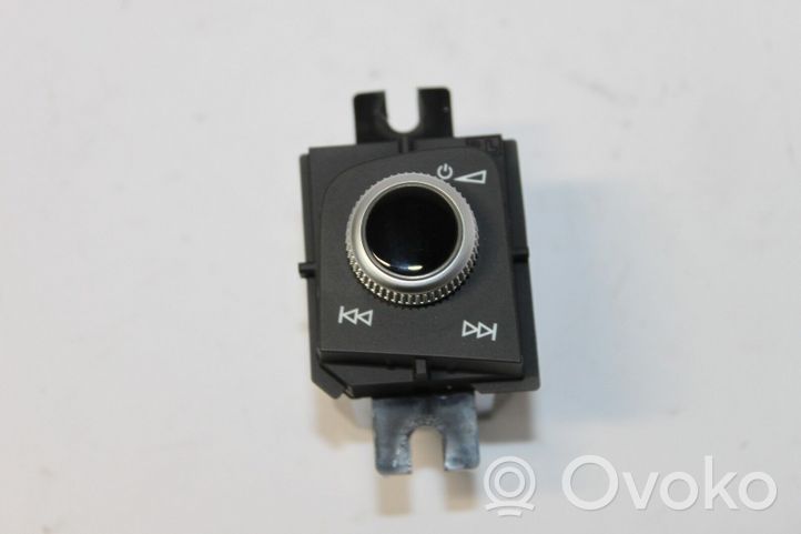 Audi A5 Interruttore di controllo dell’audio 8W2919616