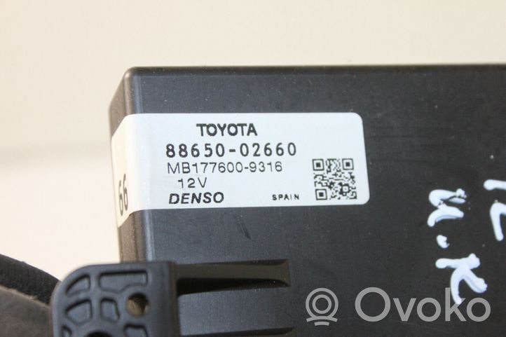 Toyota Auris E180 Ilmastointi-lämmityslaitteen ohjausjärjestelmä 8865002660