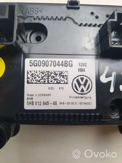 Volkswagen PASSAT B8 Oro kondicionieriaus/ klimato/ pečiuko valdymo blokas (salone) 5G0907044BG