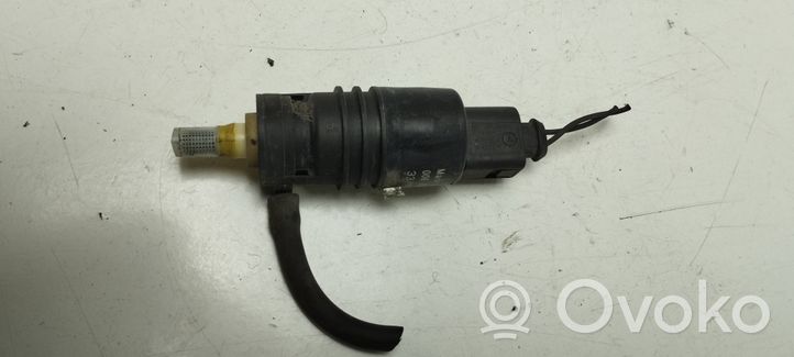 Dodge RAM Windscreen/windshield washer pump 008015