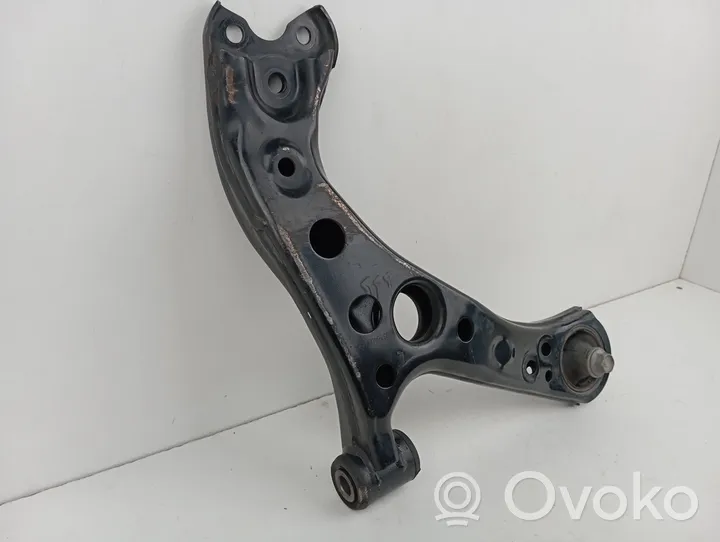 Toyota Prius (XW50) Braccio di controllo sospensione anteriore inferiore/braccio oscillante U3164041254