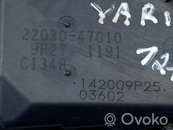 Toyota Yaris Przepustnica elektryczna 2203047010