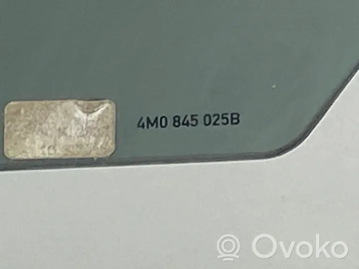 Audi Q7 4M Takaoven ikkunalasi 4M0845025B