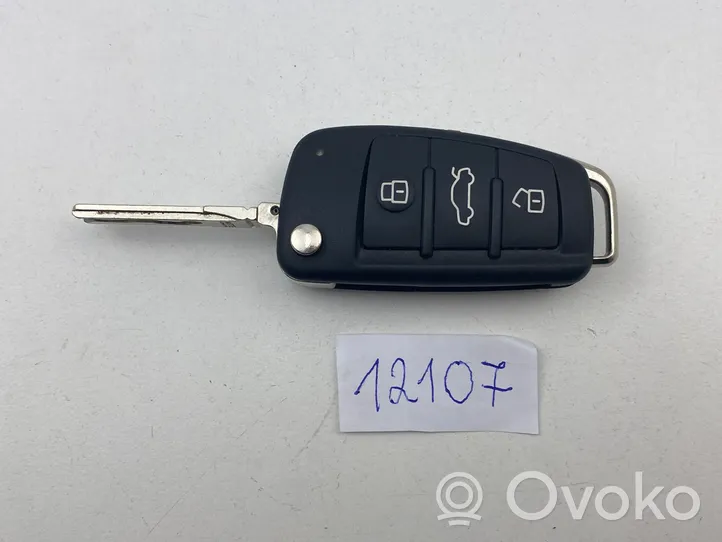 Audi A3 S3 8V Užvedimo raktas (raktelis)/ kortelė 8V0837220E