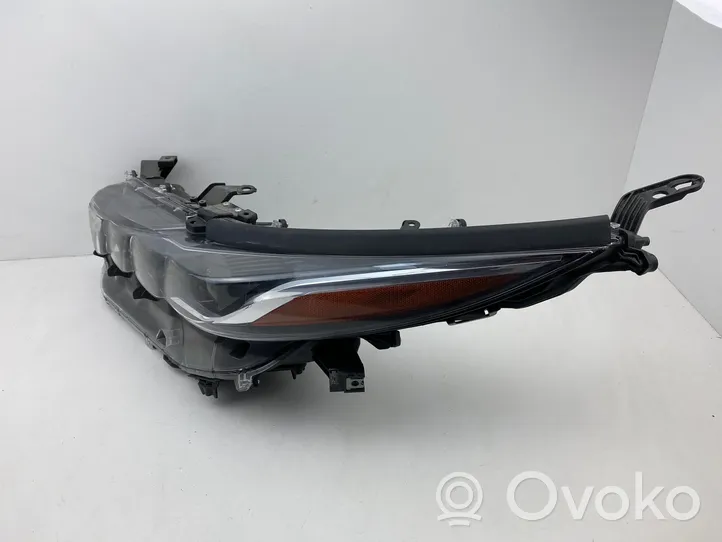 Toyota Prius Prime Lampa przednia 