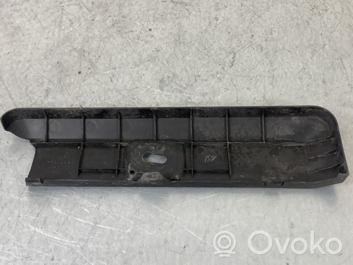 Toyota Avensis T250 Coperchio/tappo della scatola vassoio della batteria 5844105020