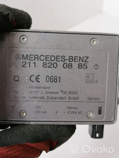 Mercedes-Benz CLS C219 Module unité de contrôle d'antenne 2118200885