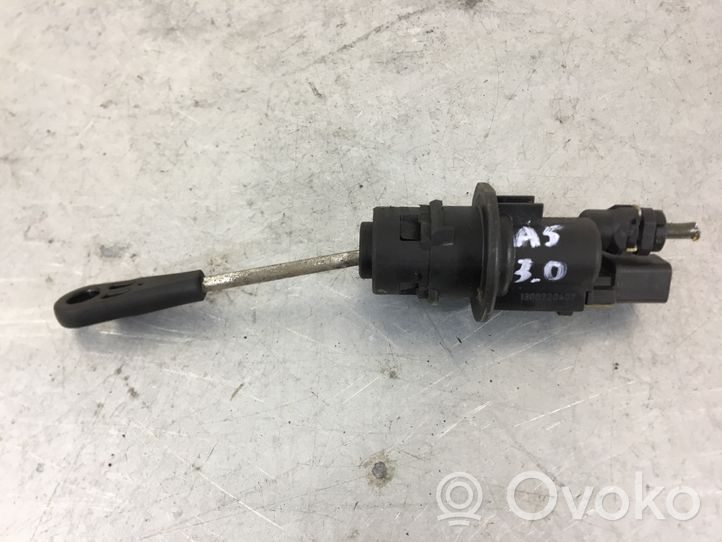 Audi A5 8T 8F Cylindre récepteur d'embrayage 8K2721401A