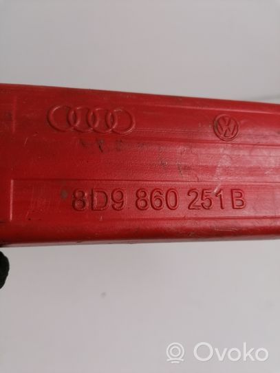 Audi A4 S4 B5 8D Segnale di avvertimento di emergenza 8D9860251B