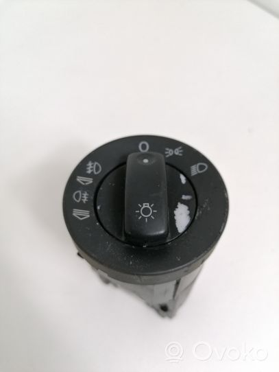 Volkswagen Eos Light switch 8E0941531C