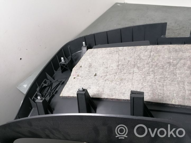 Volkswagen Golf Plus Garniture de couvercle de coffre arriere hayon 5M0867601E