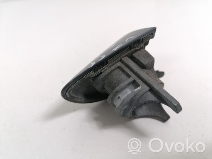 Volkswagen PASSAT CC Copertura per maniglia portiera posteriore 3C0837879A