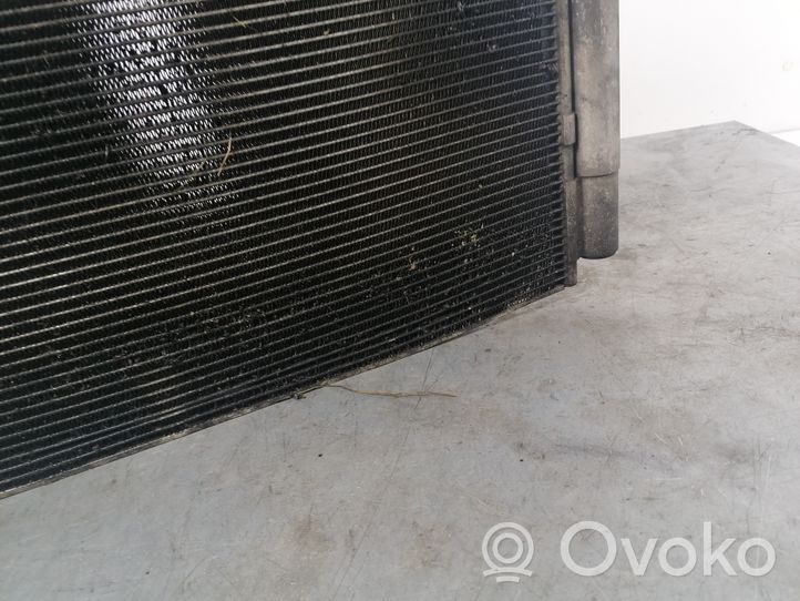 KIA Sorento Radiateur condenseur de climatisation 