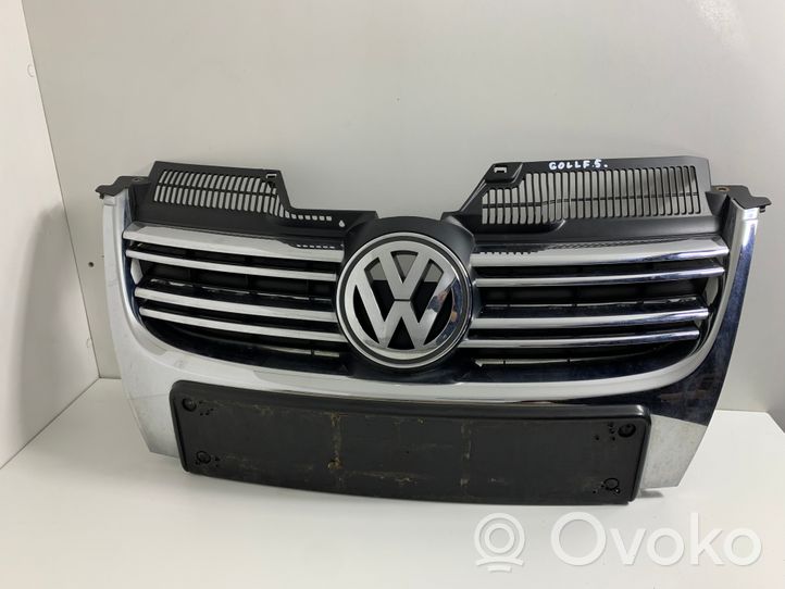 Volkswagen Golf V Griglia superiore del radiatore paraurti anteriore 1K5853653C