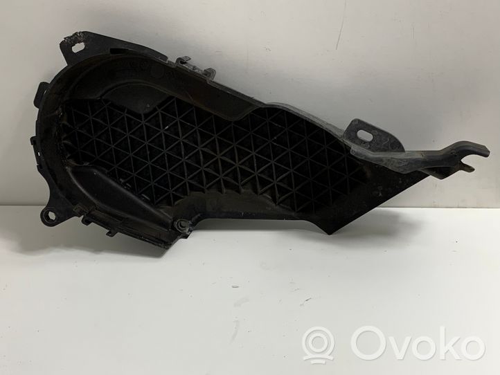 Volvo C30 Cache carter courroie de distribution 6901568