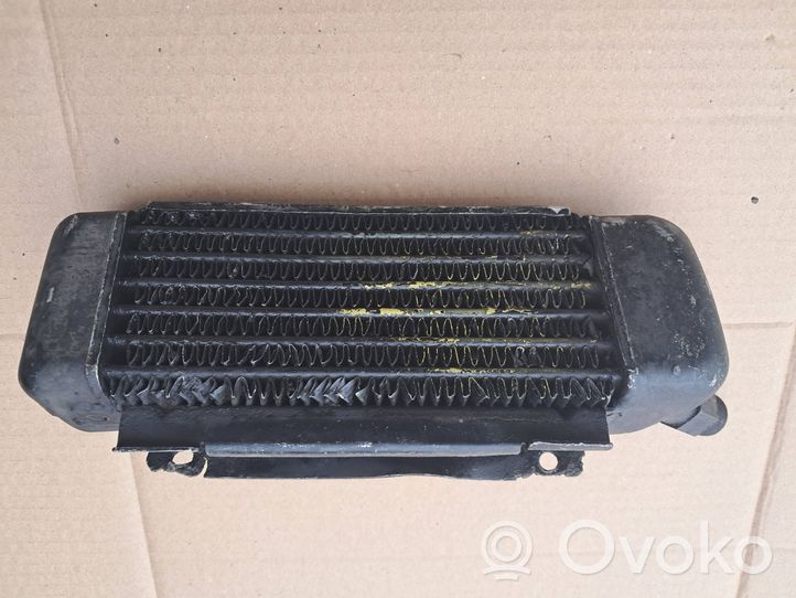 Mercedes-Benz W123 Radiateur d'huile moteur 1231800065