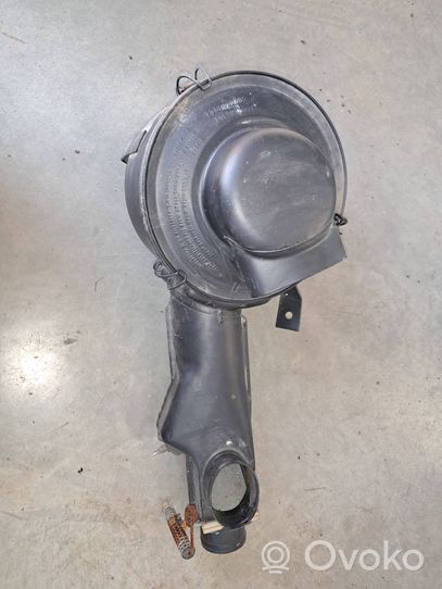 Mercedes-Benz COMPAKT W115 Boîtier de filtre à air 0060947902