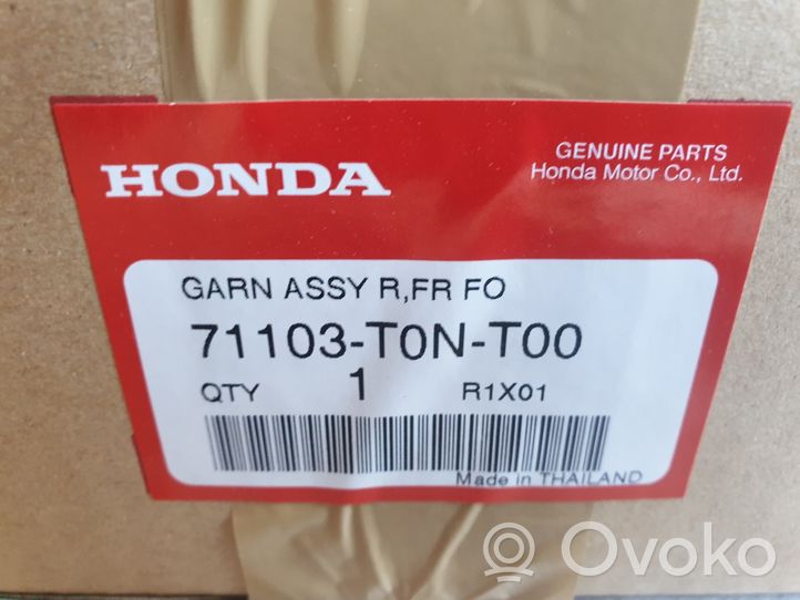 Honda CR-V Mascherina/griglia fendinebbia anteriore 71103T0NT00