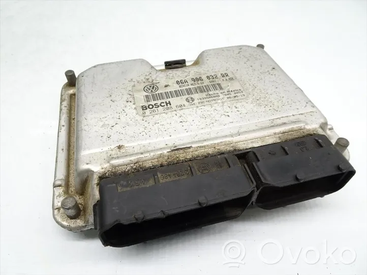 Volkswagen New Beetle Calculateur moteur ECU 06A906032RR