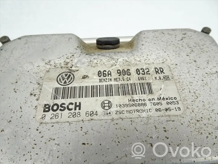 Volkswagen New Beetle Moottorin ohjainlaite/moduuli 06A906032RR