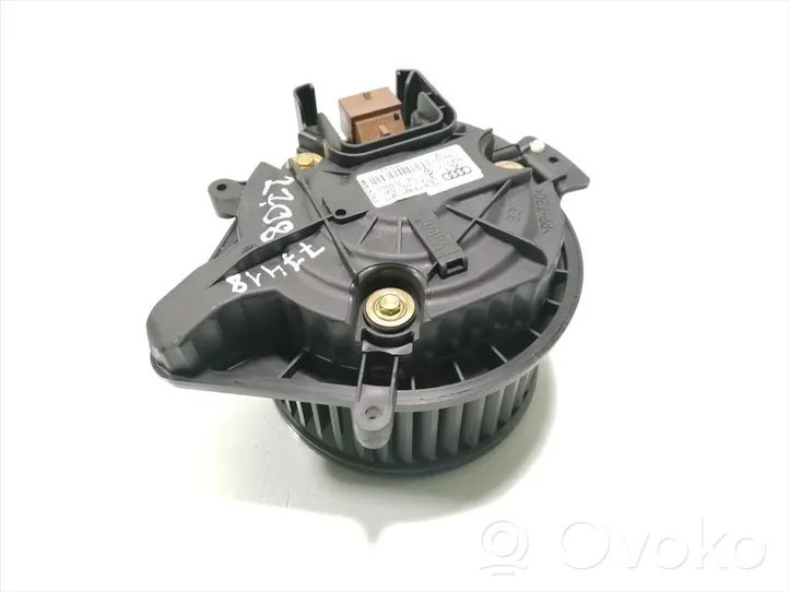 Audi A4 S4 B7 8E 8H Ventola riscaldamento/ventilatore abitacolo 8E2820021E