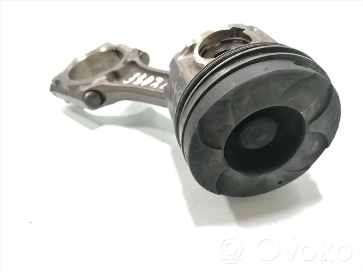 Opel Astra J Piston avec bielle 