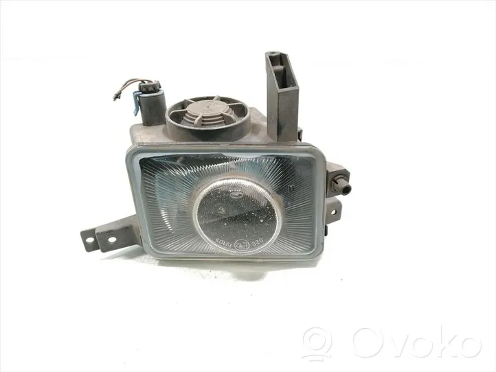 Opel Corsa C Feu antibrouillard avant 90534968