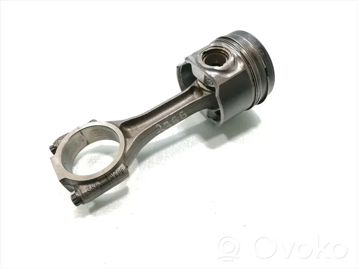 Mitsubishi Grandis Piston avec bielle 