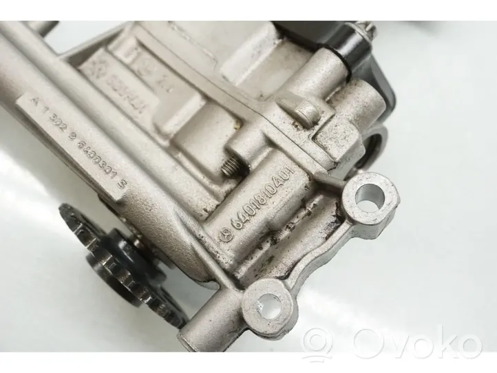 Mercedes-Benz A W169 Oil pump 6401810401