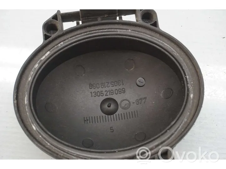 Mercedes-Benz C W203 Moulure sous phares 1305219099