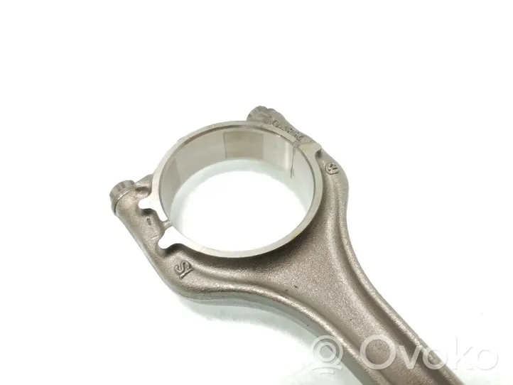 Skoda Rapid (NH) Piston avec bielle 04ER