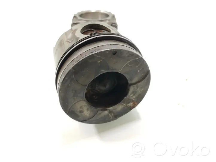 Mitsubishi Canter Piston avec bielle 