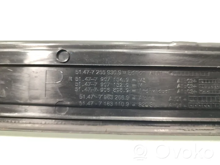 Toyota Prius (XW20) Etuoven kynnyksen suojalista 7255930