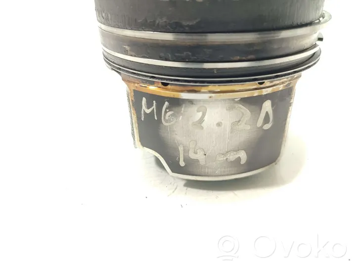 Mazda 6 Piston 