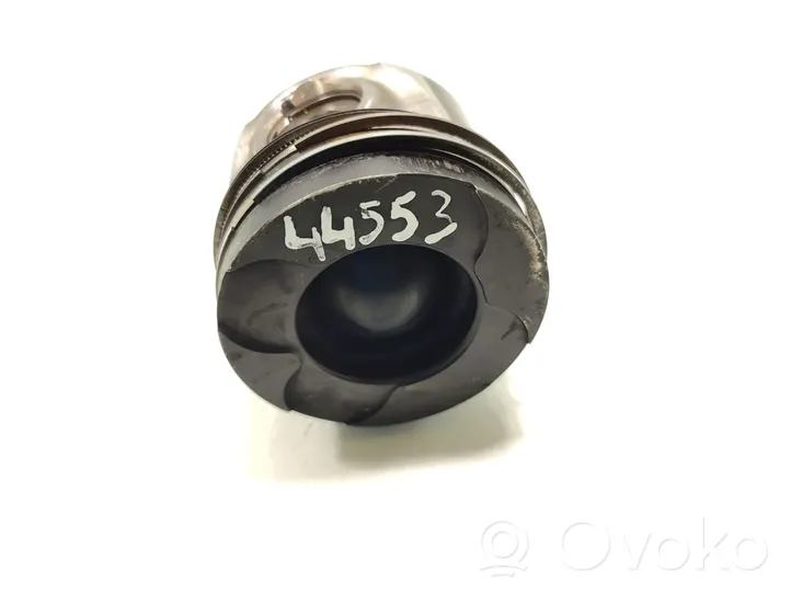 Toyota Avensis Verso Piston 