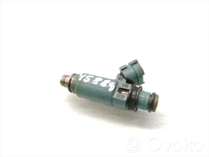 Subaru Impreza II Fuel injector 