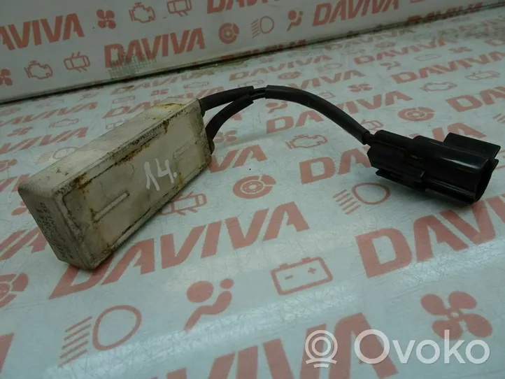 Toyota RAV 4 (XA10) Salona mazā radiatora ventilatora relejs 246810-2851