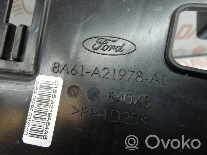 Ford Fiesta Laikiklis/ kronšteinas išorinės priekinės atidarymo rankenos 8A61-A21978-AE