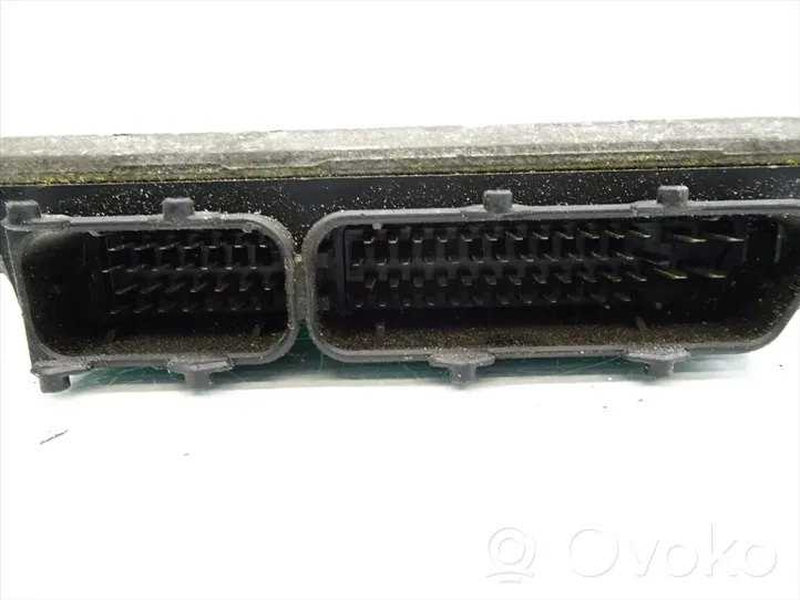 Volkswagen Golf Cross Sterownik / Moduł ECU 06A906018CD