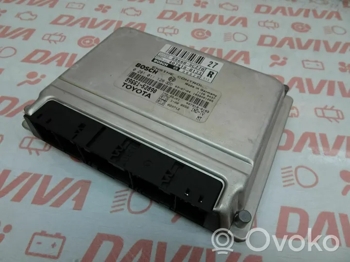 Toyota Yaris Sterownik / Moduł ECU 89661-52890