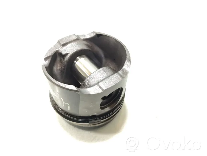 Peugeot 307 Piston DW10TD