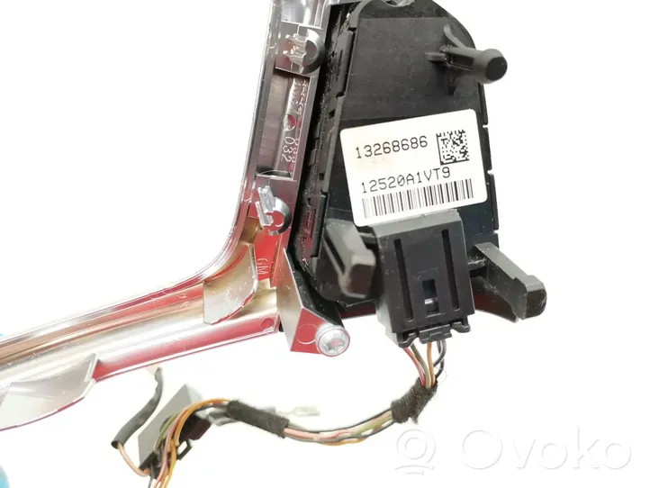 Opel Astra J Кнопки рулевого колеса 13293155