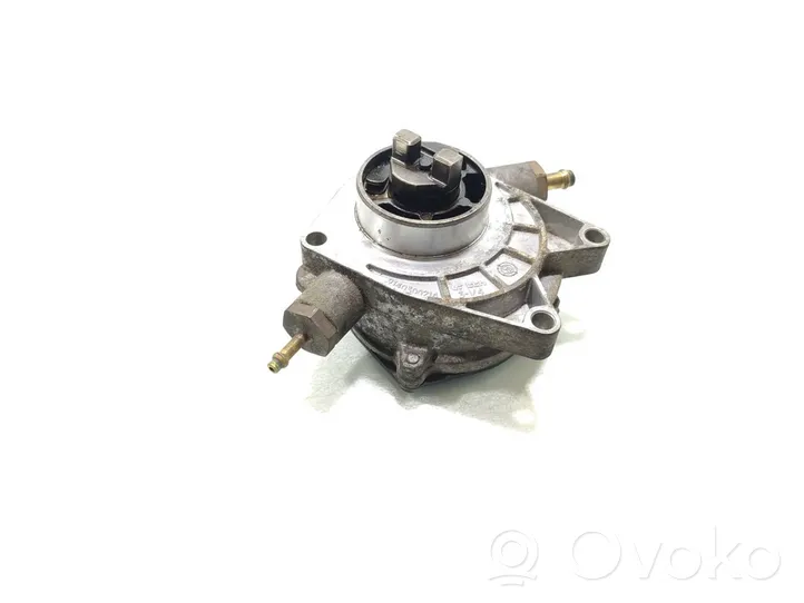 Chevrolet Captiva Pompe à vide 96879426