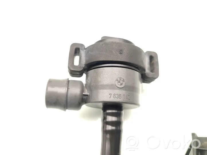 BMW 3 F30 F35 F31 Valvola sfiato del serbatoio 7636142