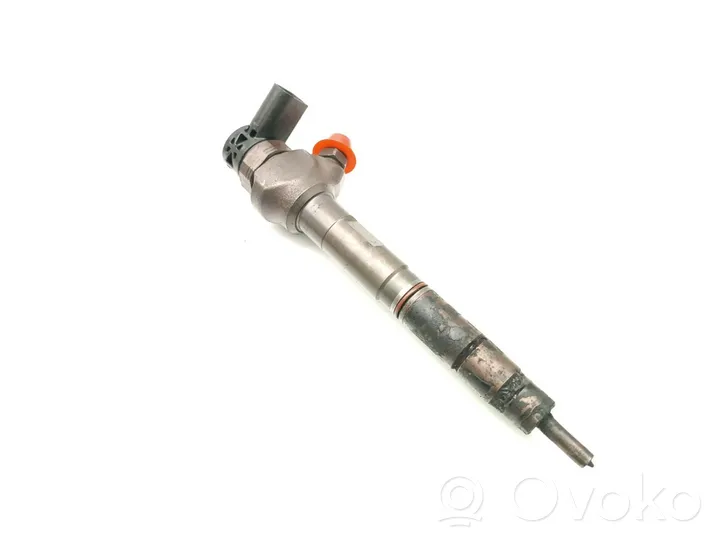 Volkswagen Golf Cross Fuel injector 04L130277G