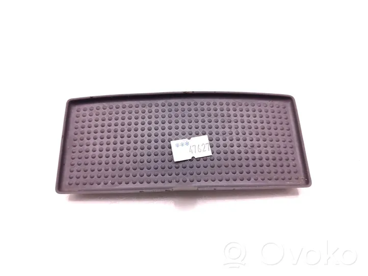 Volkswagen Touran II Tapis de boîte à gants 1T2863328A