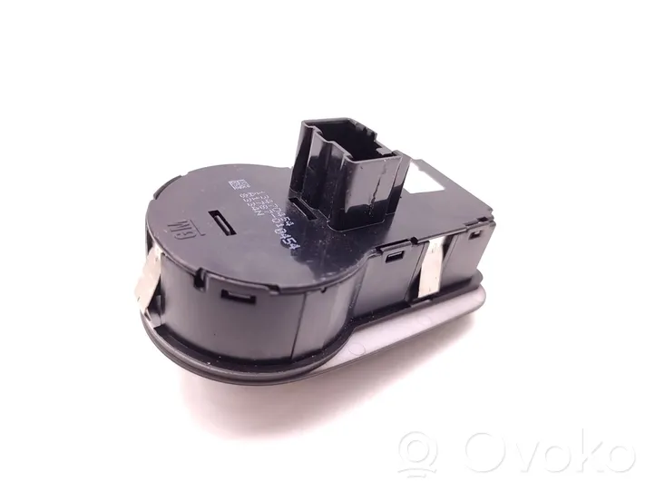 Opel Corsa E Fog light switch 13470454