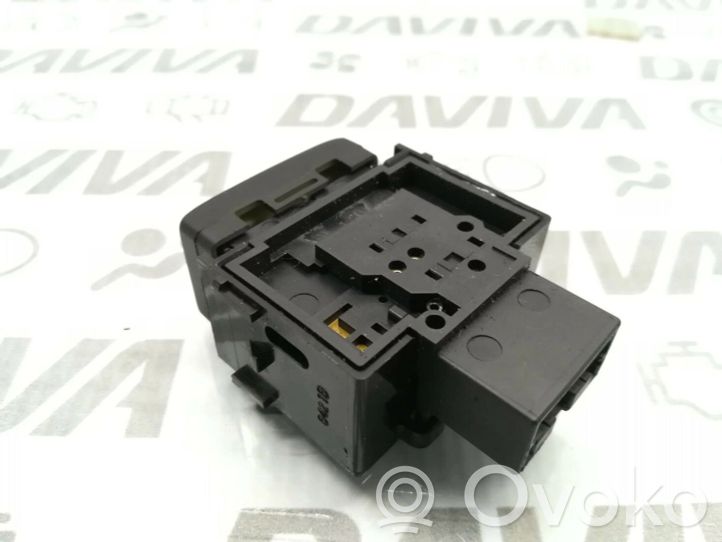 Nissan Note (E11) ESP (stability program) switch, 14.91 € RRR